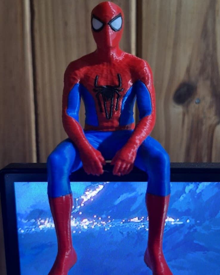 Figura Sentada de Spider-Man